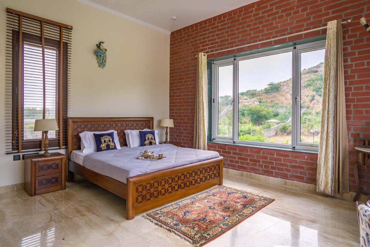 Stayvista At Hillside Paradise Dhauj Exterior photo