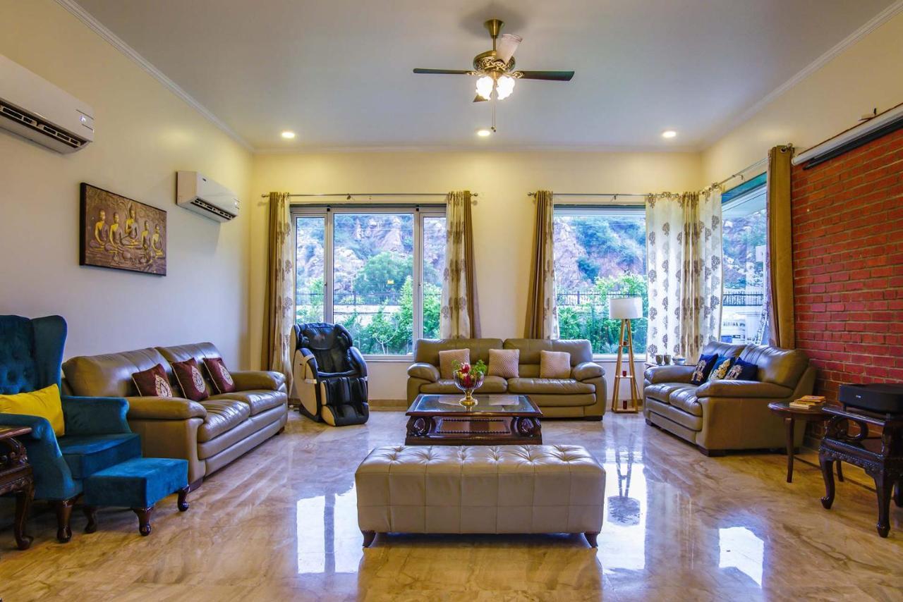 Stayvista At Hillside Paradise Dhauj Exterior photo
